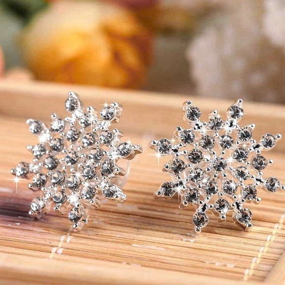 Any 4/$25!  Silver Crystal Pave Snowflake Stud Earrings - Picture 2 of 9